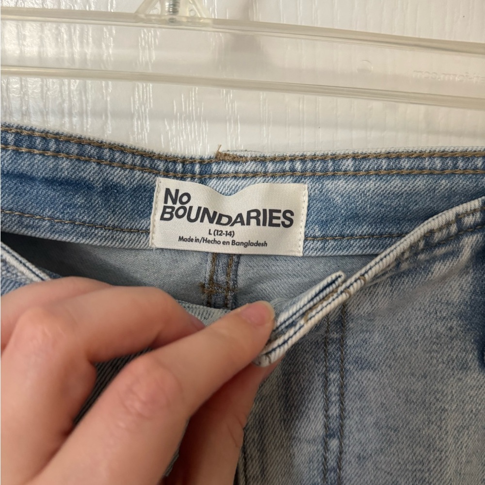 Low Rise Jeans - Picture 3 of 3